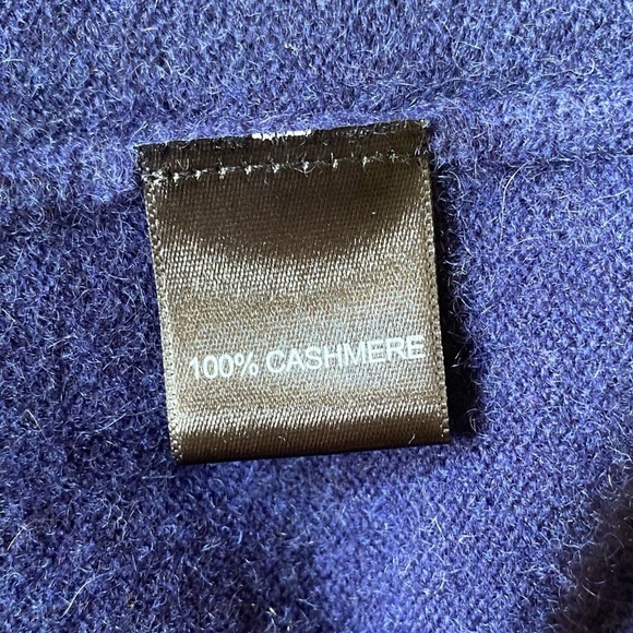 Qi 100% Cashmere Supersoft Preppy Lightweight V-Neck Pullover Sweater Sz XL - Picture 9 of 9